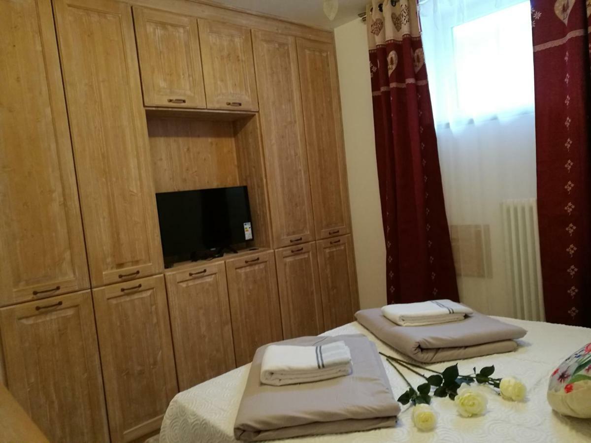 Al Salgiar Apartment Tuenno Ngoại thất bức ảnh