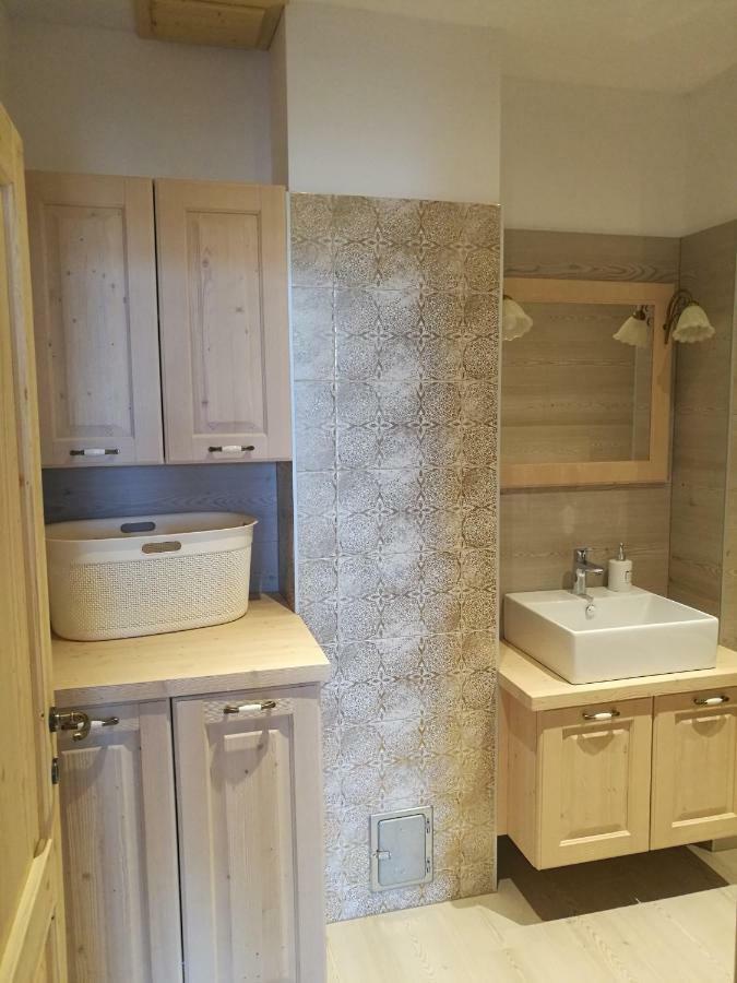 Al Salgiar Apartment Tuenno Ngoại thất bức ảnh